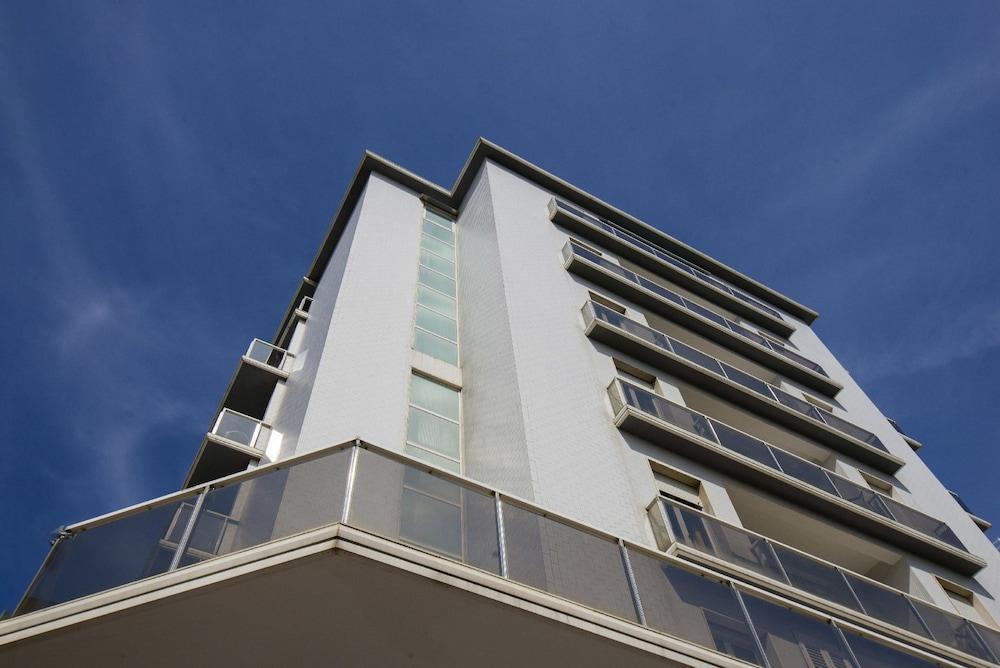 Hotel Arizona Riccione Exteriör bild