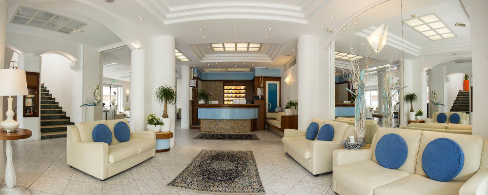 Hotel Arizona Riccione Exteriör bild