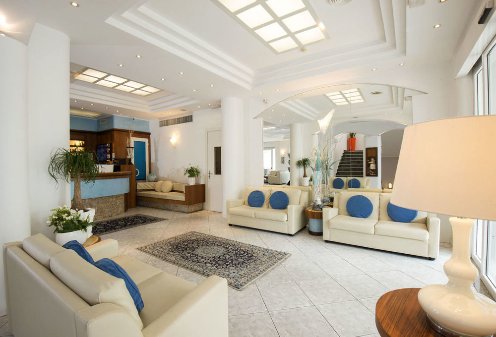 Hotel Arizona Riccione Exteriör bild